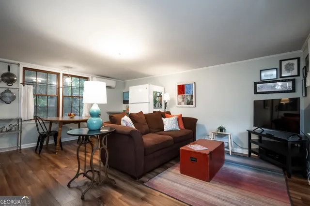 $1,650 | 290.5 Milledge Circle, Athens, GA 30606