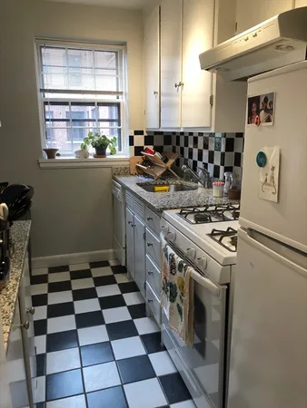 $1,400 | 8 Kilsyth Terrace, Unit 21, Boston, MA 02135