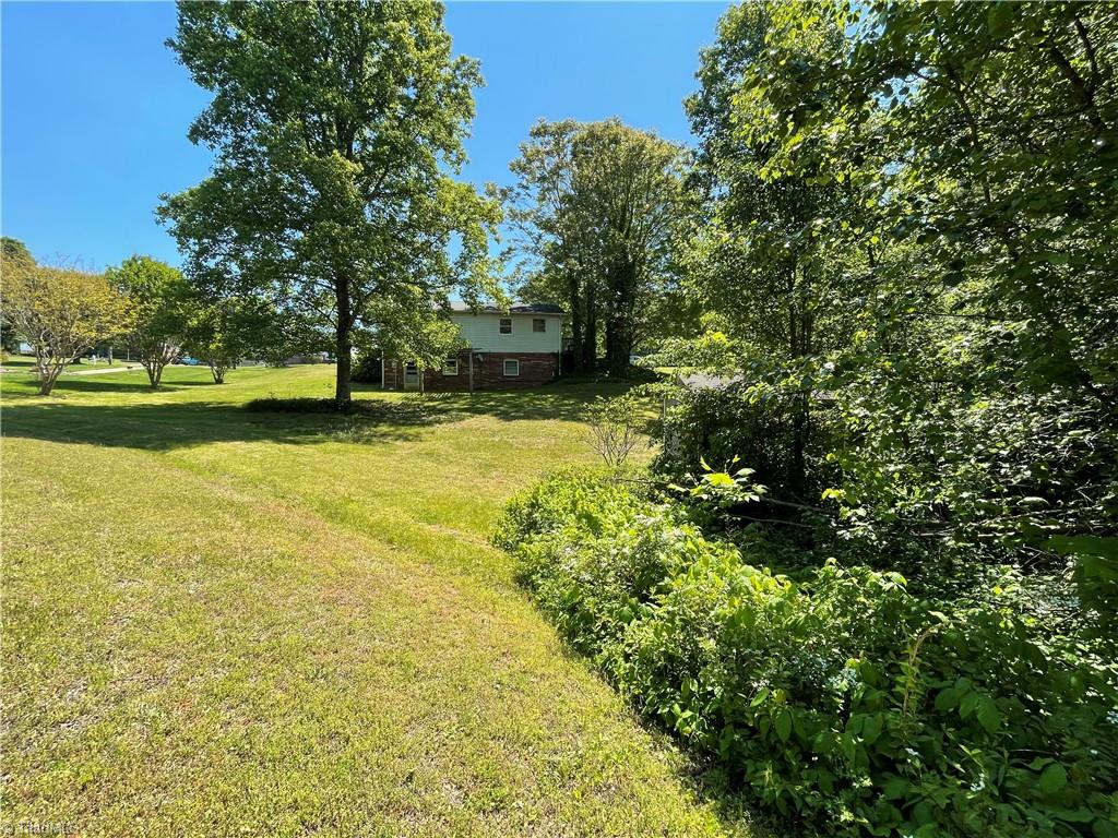 140 Maple Ridge Drive King, NC 27021 - Photo 30 of 32