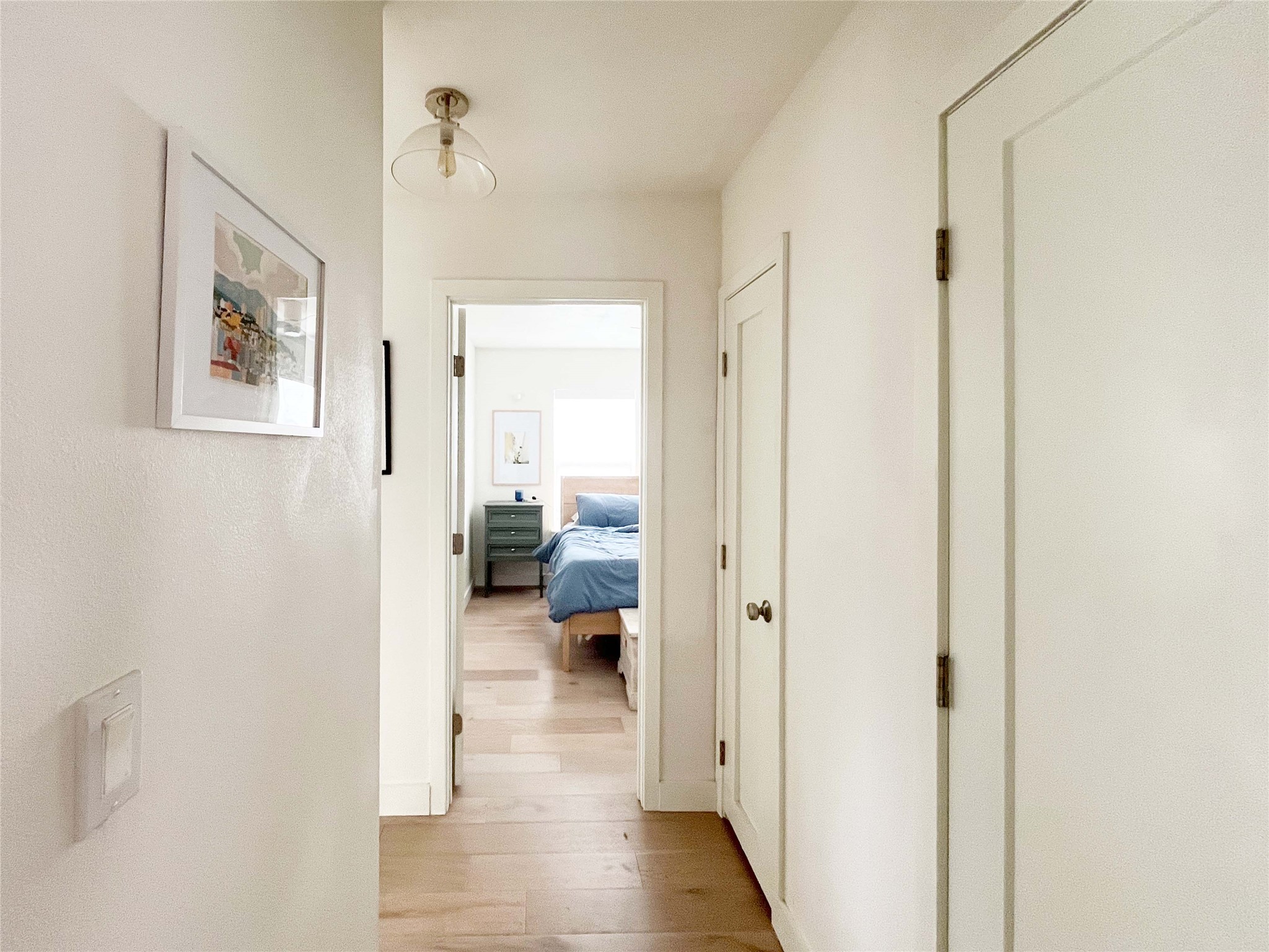 4800 Duval Street Austin, TX 78751 - Photo 11 of 20 Hallway from the common areas to the bedrooms.