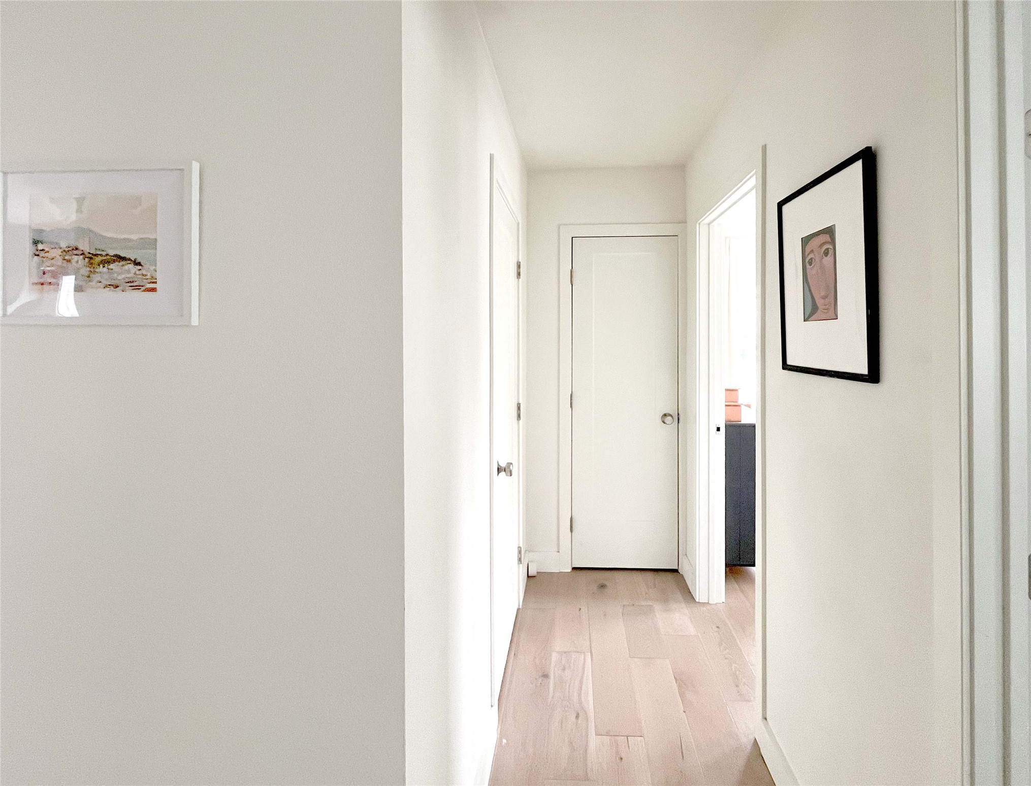 4800 Duval Street Austin, TX 78751 - Photo 12 of 20 Continuation of the hallway.