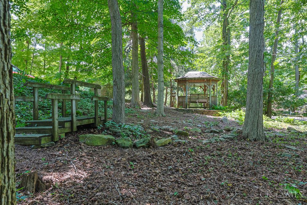 7434 Drake Road Cincinnati, OH 45243 - Photo 44 of 50 Gallery Image 44