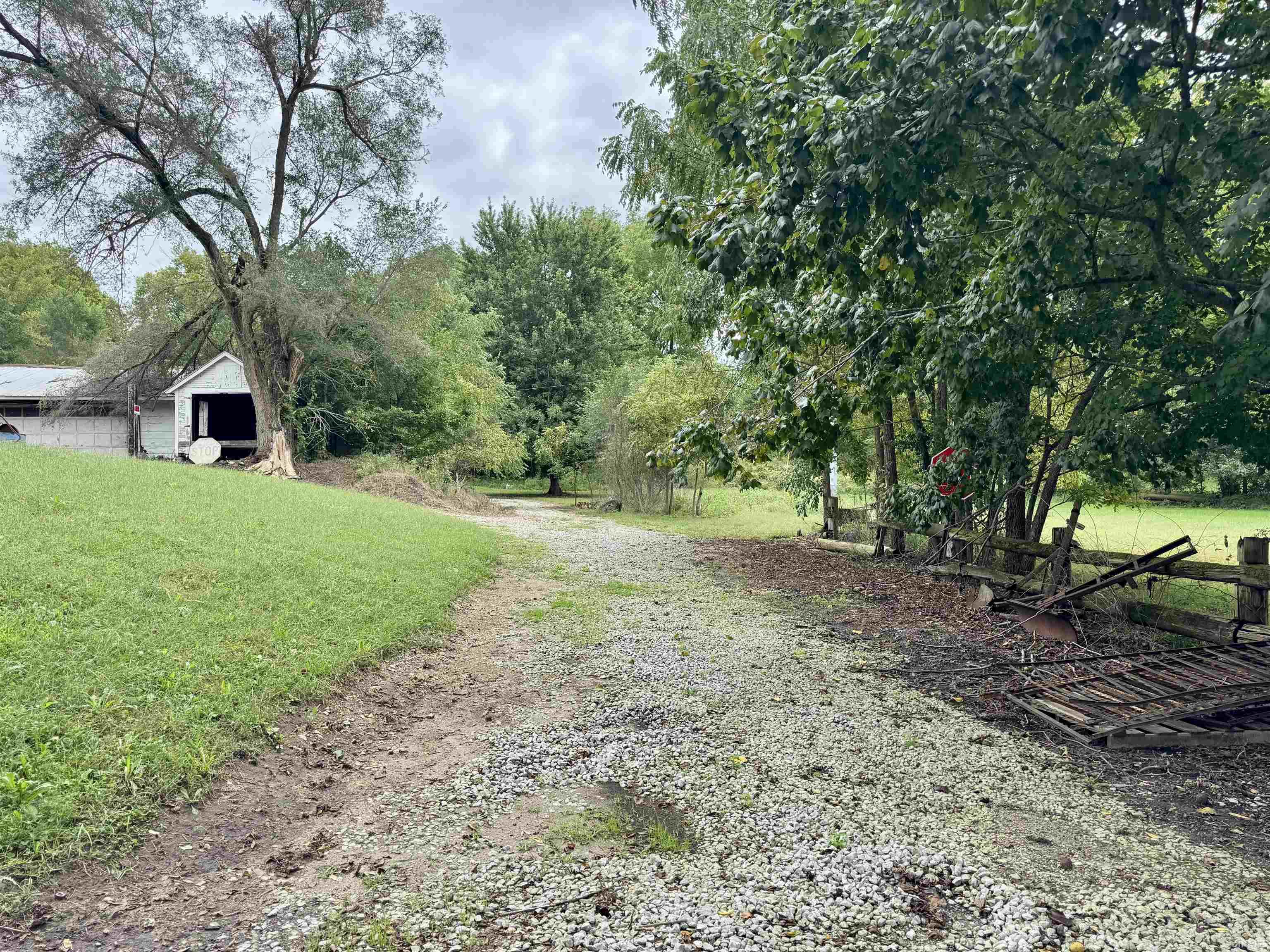 405 South River Road North Manchester, IN 46962 - Photo 11 of 14 Gallery Image 11