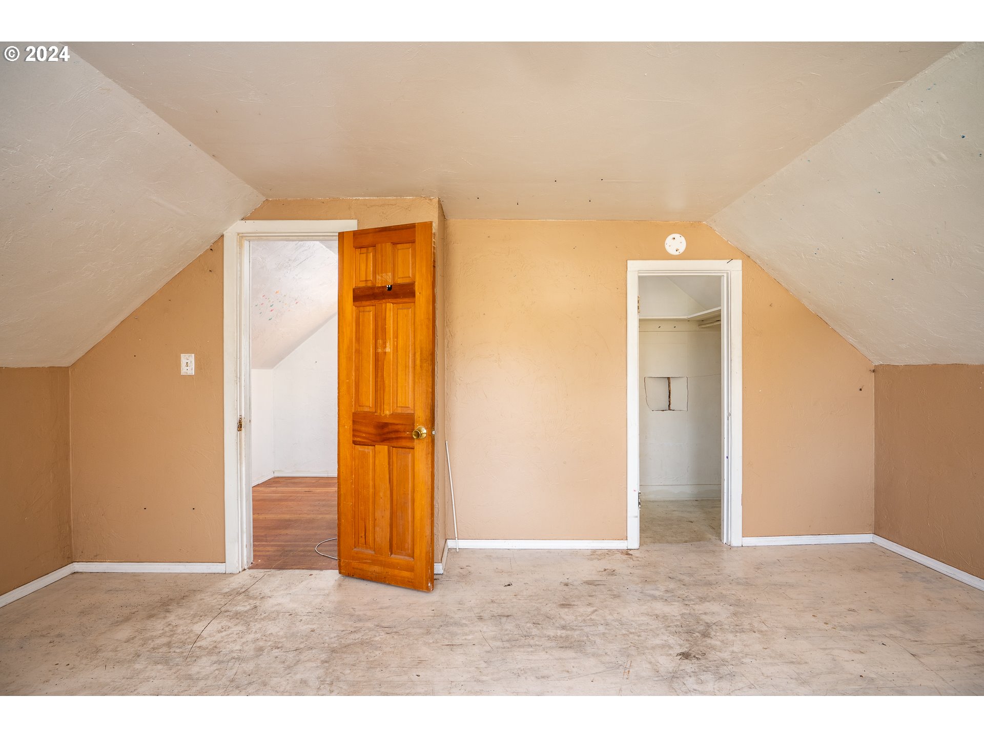 950 Clark Street Eugene, OR 97402 - Photo 5 of 46 Gallery Image 5