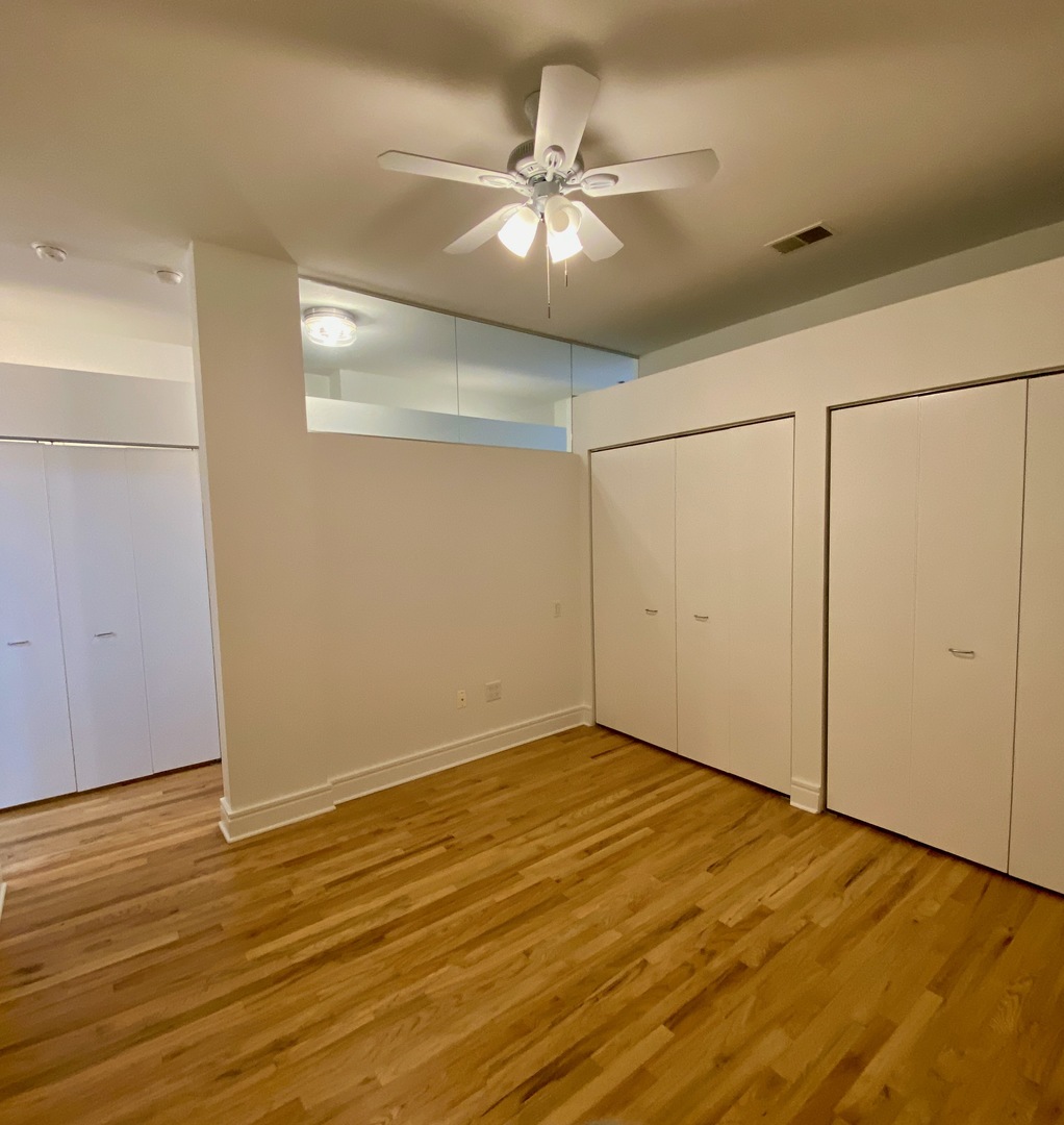 212 West Washington Street, Unit 910 Chicago, IL 60606 - Photo 12 of 24