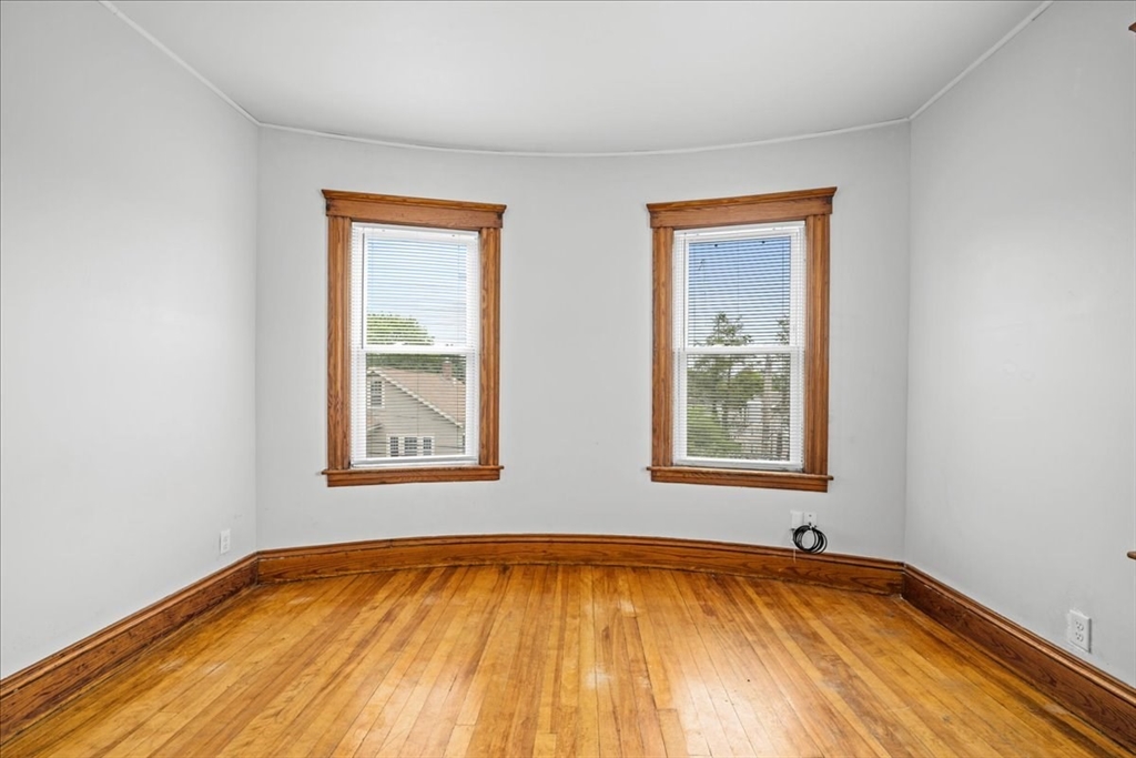 29 Tatman Street Worcester, MA 01607 - Photo 2 of 42