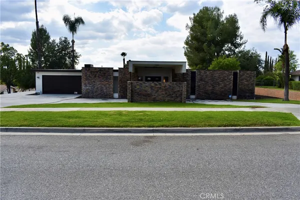 $839,900 | 1156 Lyndhurst Drive, Riverside, CA 92507