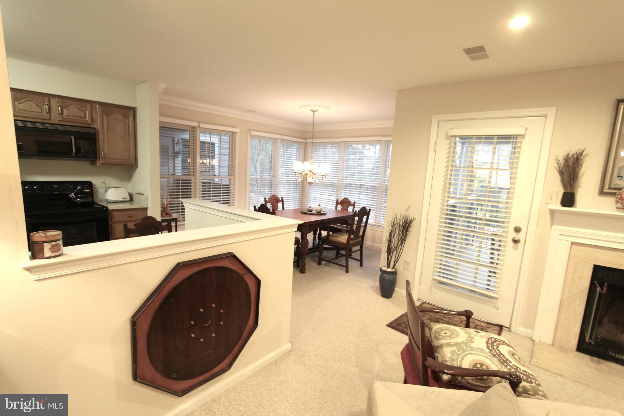 1475 Church Hill Place, Unit 1475 Reston, VA 20194 - Photo 11 of 24 Living Room