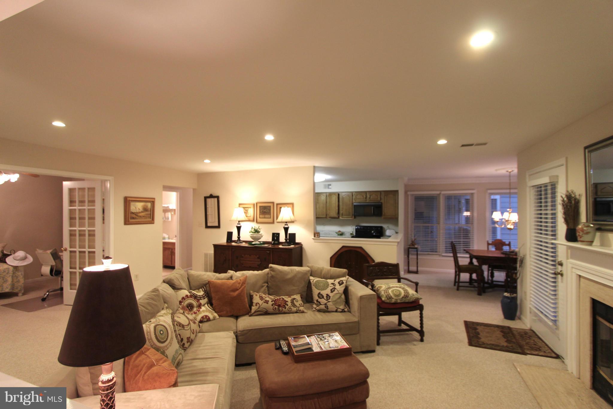 1475 Church Hill Place, Unit 1475 Reston, VA 20194 - Photo 4 of 24 Living Room