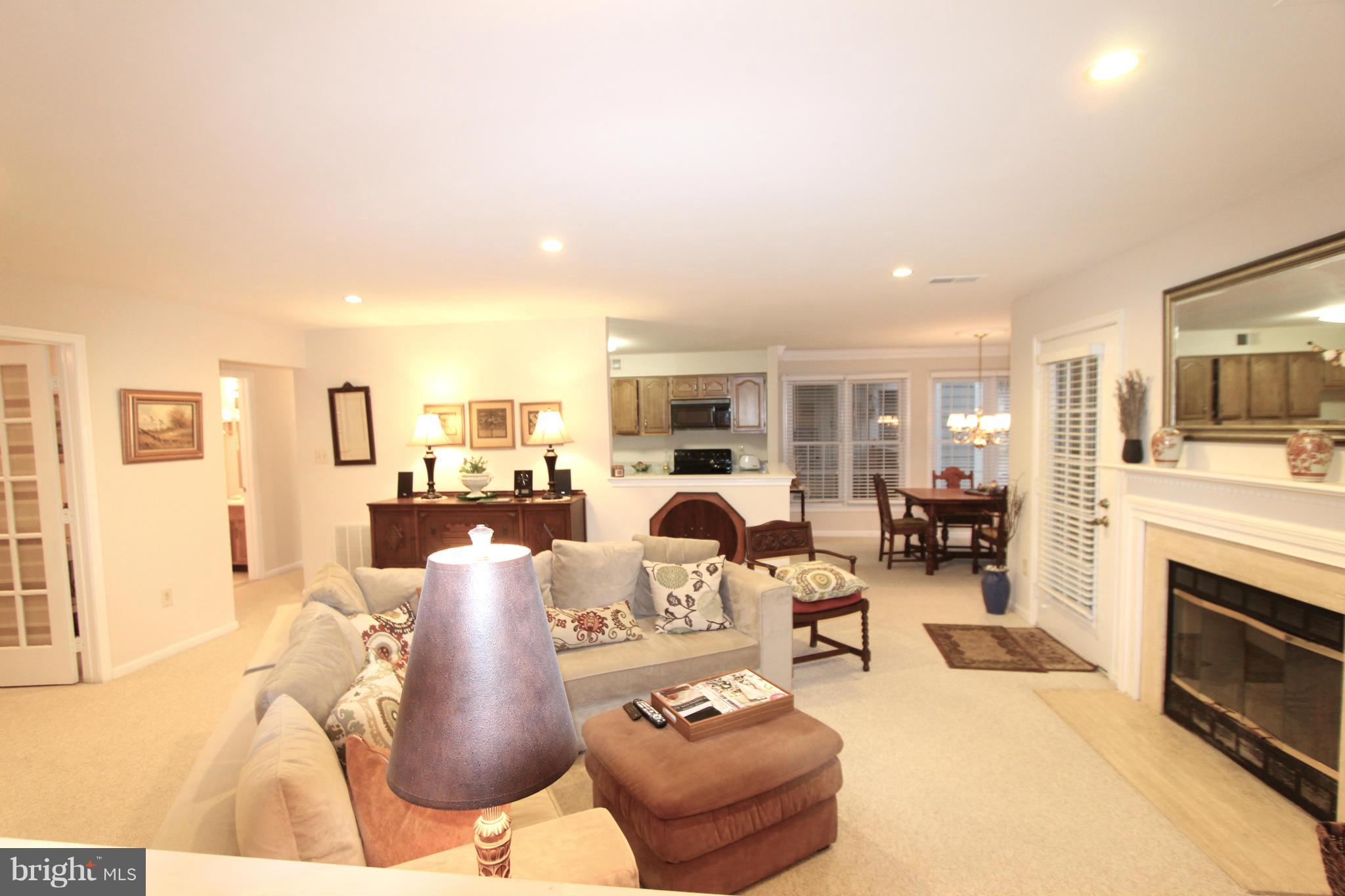 1475 Church Hill Place, Unit 1475 Reston, VA 20194 - Photo 9 of 24 Living Room