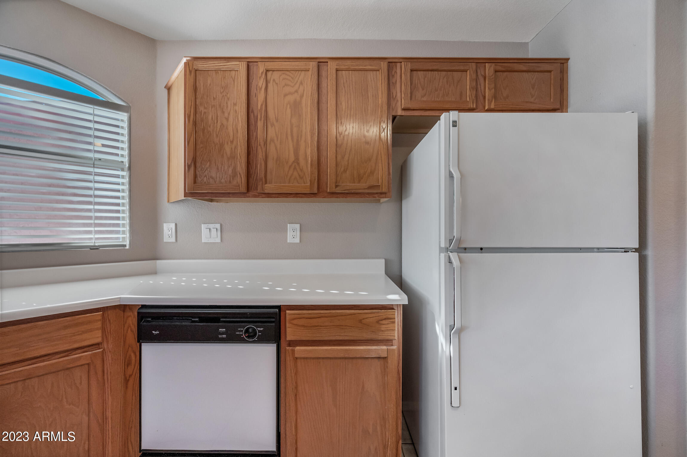 4724 East Swilling Road Phoenix, AZ 85050 - Photo 11 of 35 ocupix-4724ESR-10