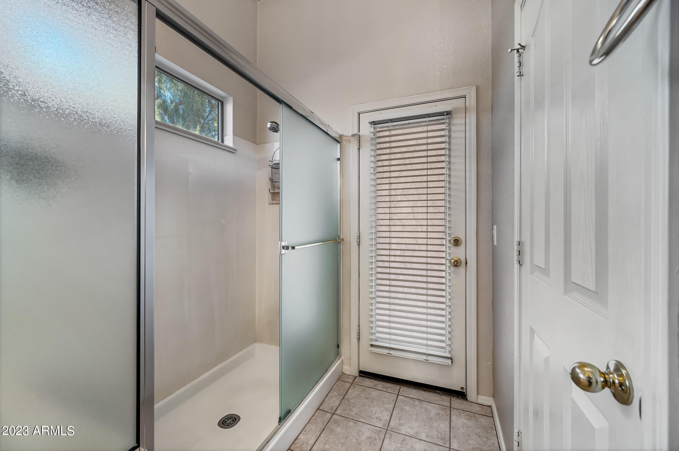 4724 East Swilling Road Phoenix, AZ 85050 - Photo 25 of 35 ocupix-4724ESR-24