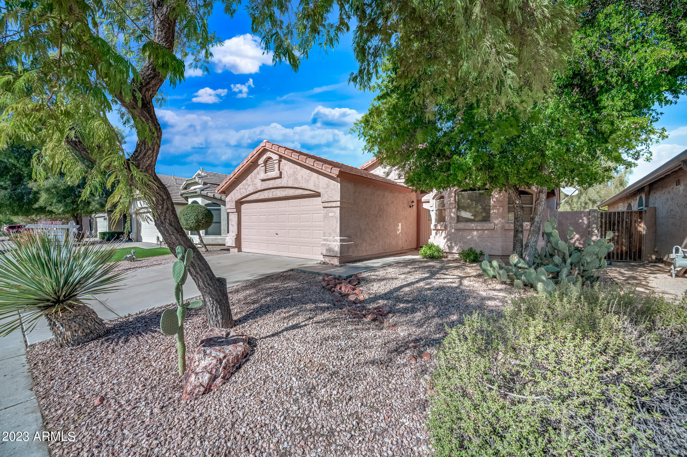 4724 East Swilling Road Phoenix, AZ 85050 - Photo 4 of 35 ocupix-4724ESR-3