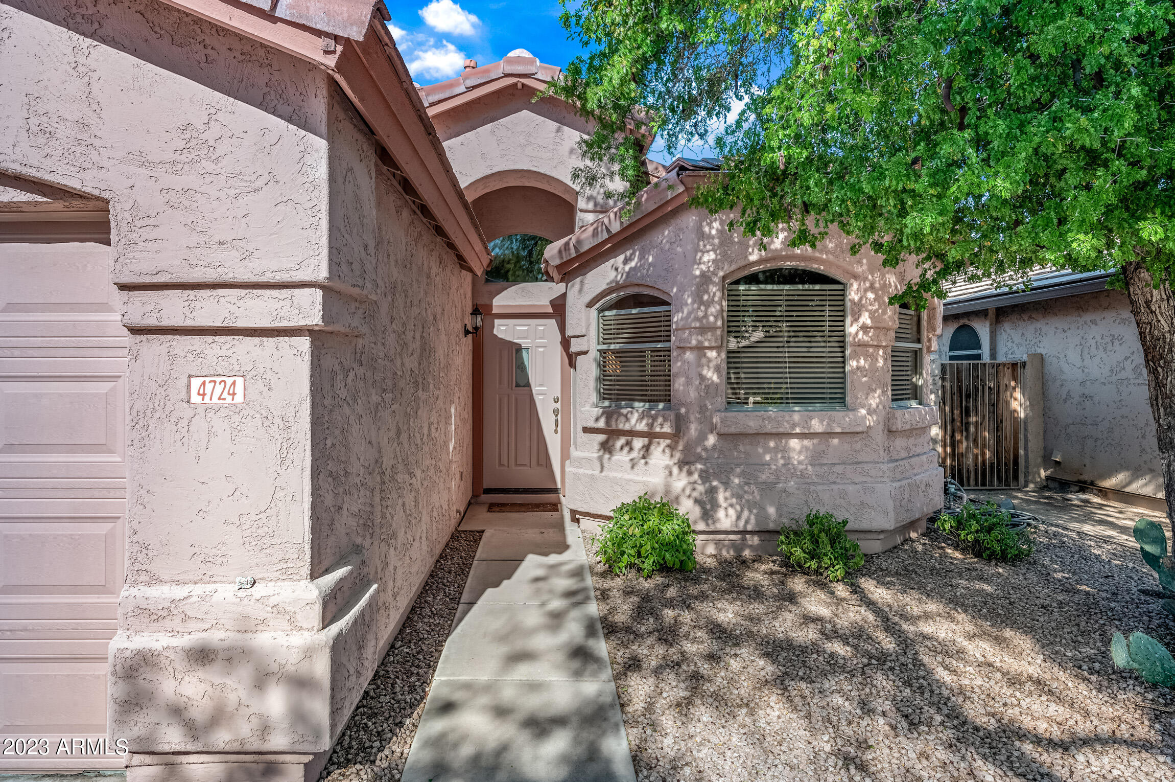 4724 East Swilling Road Phoenix, AZ 85050 - Photo 5 of 35 ocupix-4724ESR-4