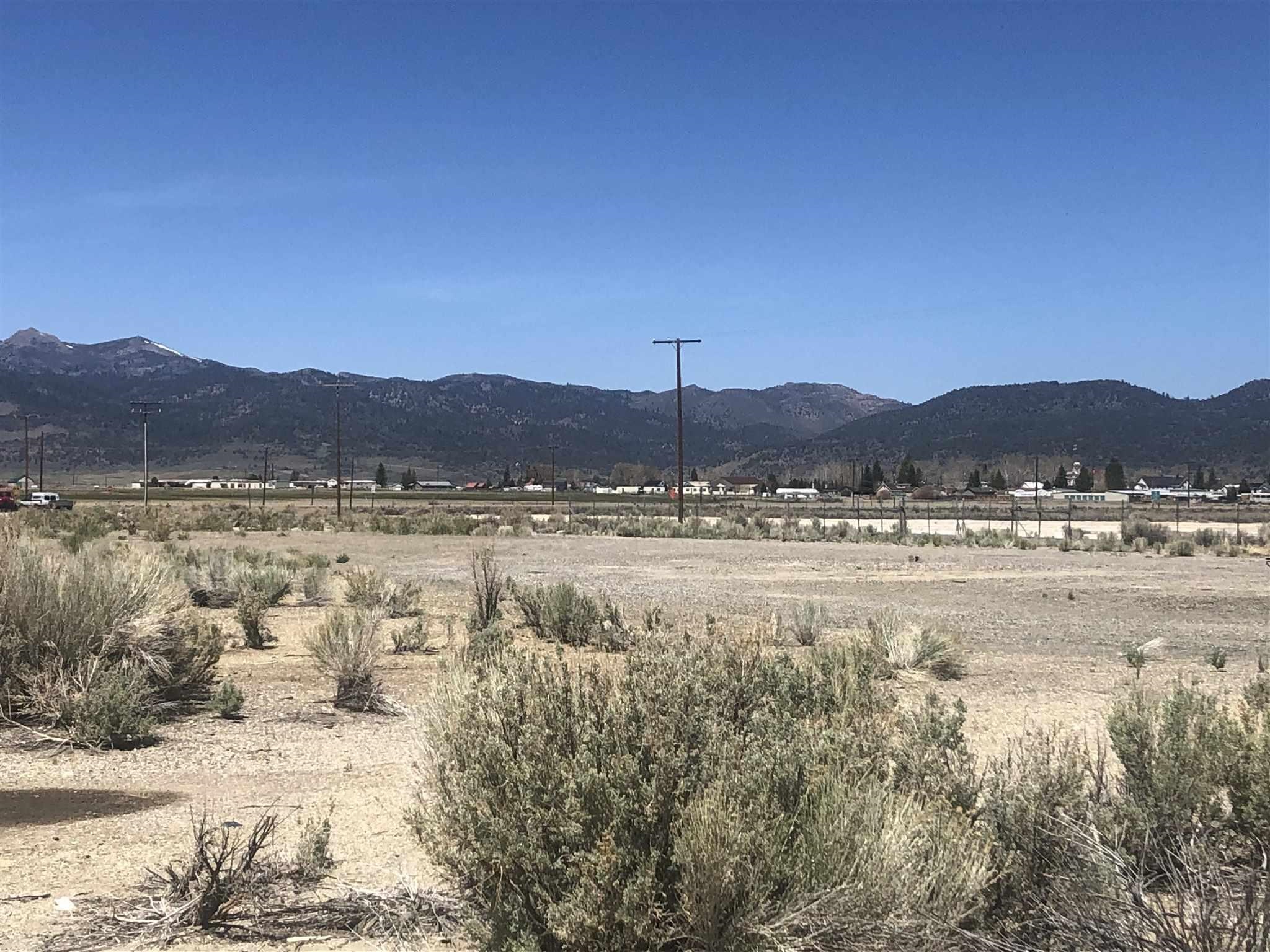 148 Jack Sawyer Road Bridgeport, CA 93517 - Photo 4 of 7