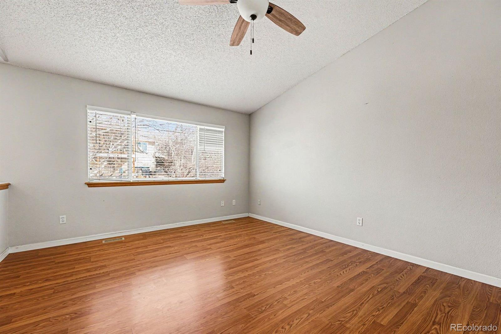 5458 South Perth Way Centennial, CO 80015 - Photo 7 of 28