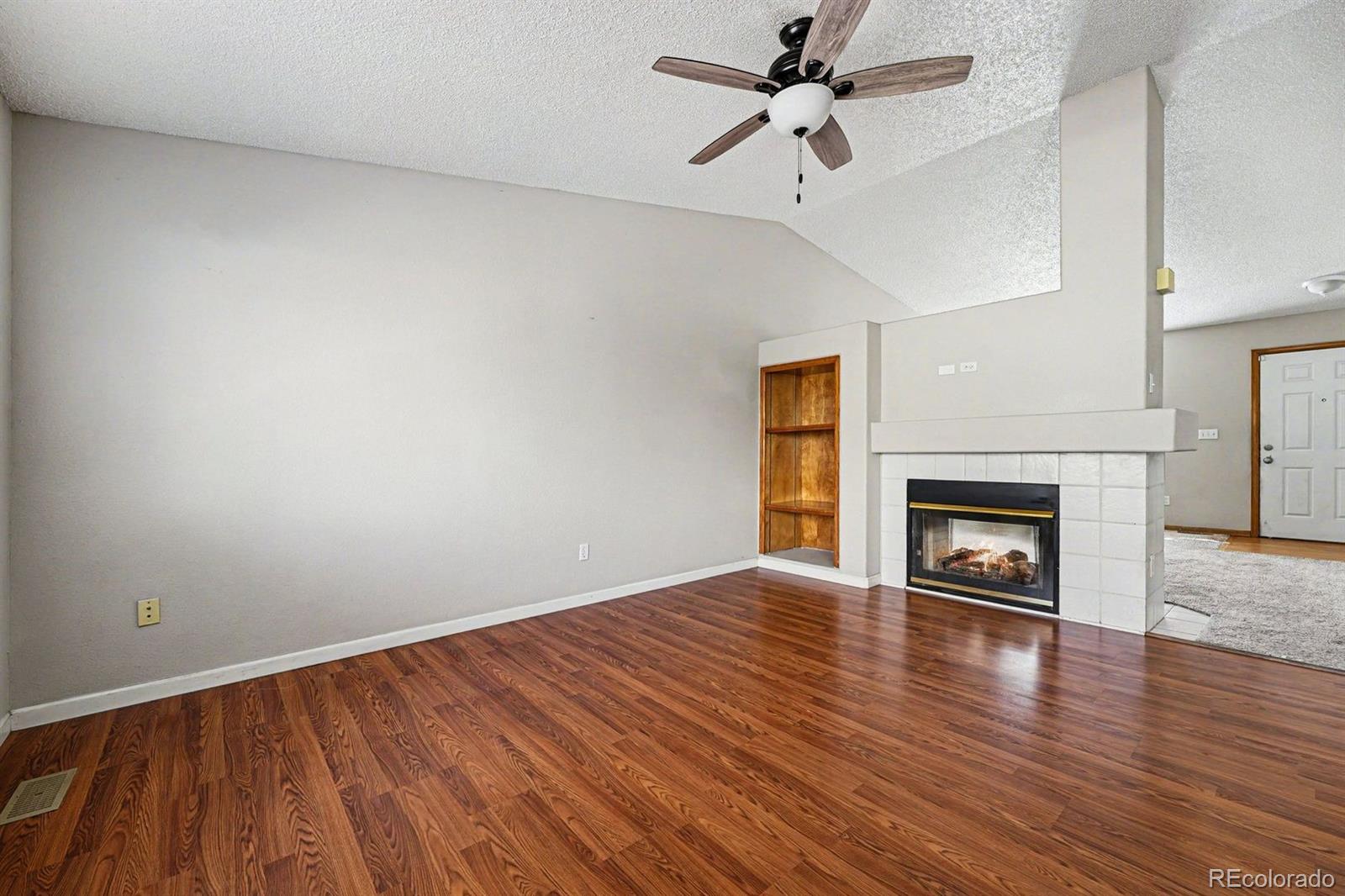 5458 South Perth Way Centennial, CO 80015 - Photo 8 of 28