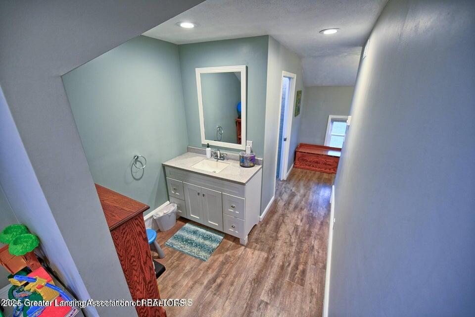 15085 West Cutler Road Portland, MI 48875 - Photo 20 of 52 Vanity in upper hall