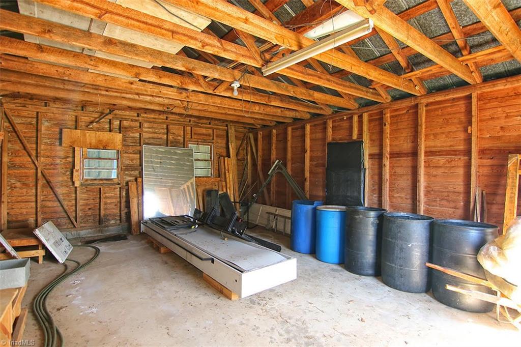 1433 Center Road Boonville, NC 27011 - Photo 22 of 26 Gallery Image 22