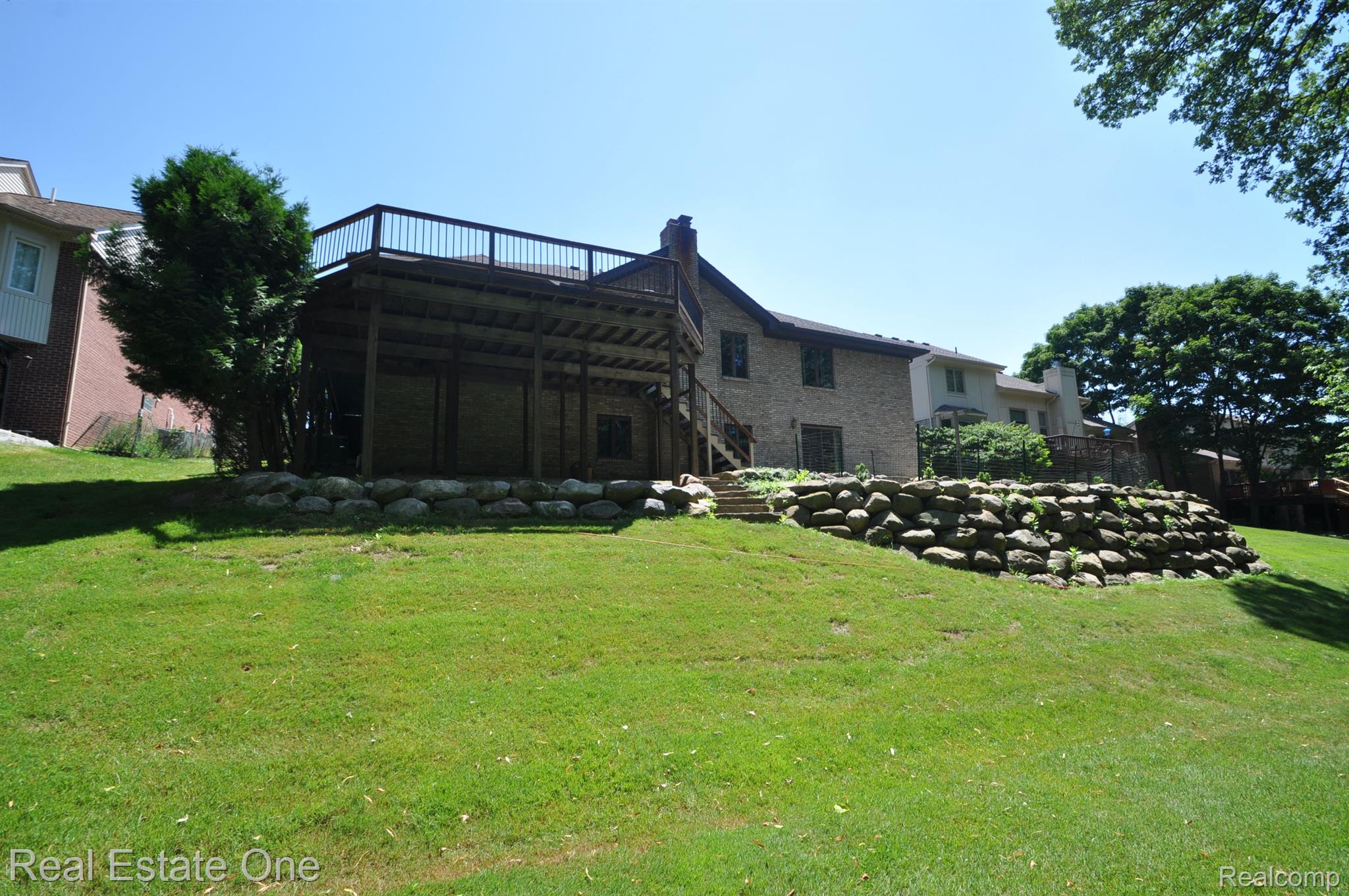 2185 Clinton View Circle Rochester, MI 48309 - Photo 36 of 36 Gallery Image 36