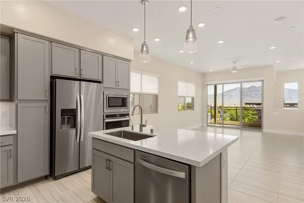 $2,500 | 10013 Hematite Place, Las Vegas, NV 89143