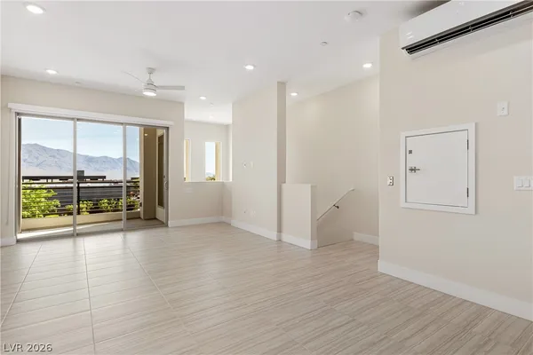 $2,500 | 10013 Hematite Place, Las Vegas, NV 89143