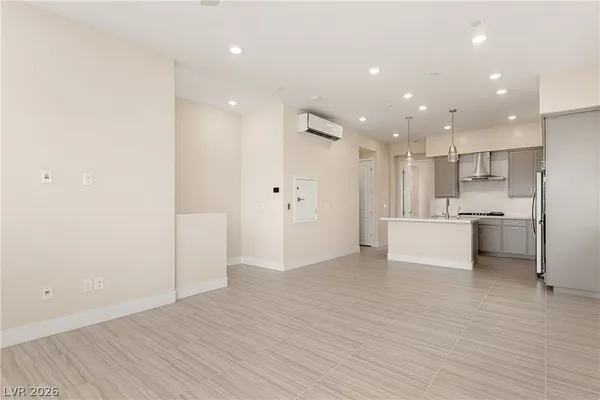 $2,500 | 10013 Hematite Place, Las Vegas, NV 89143