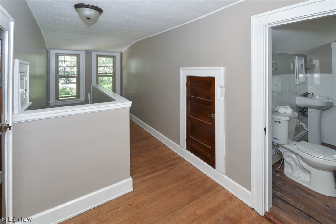992 Montford Road Cleveland Heights, OH 44121 - Photo 25 of 29