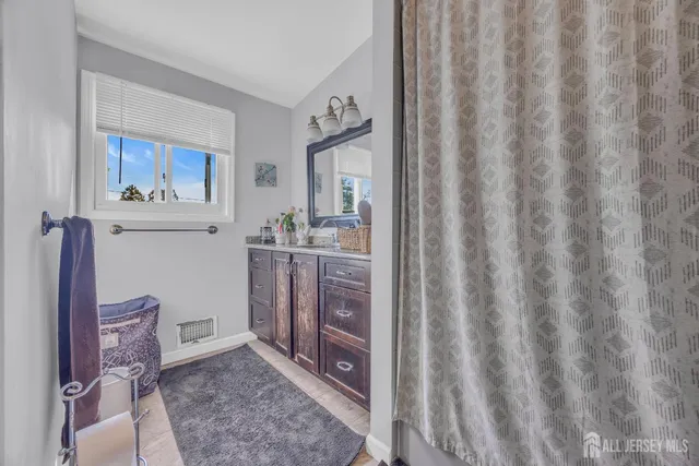 $699,900 | 17 Heather Drive, Old Bridge, NJ 08857