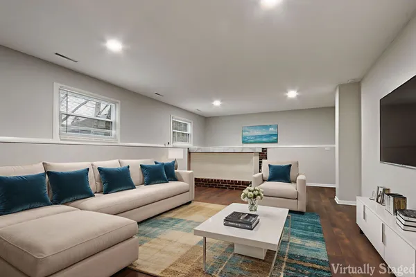 $339,999 | 38132 North Manor Avenue, Beach Park, IL 60087