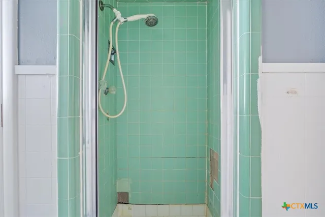 $199,900 | 320 East Davilla Street, Bartlett, TX 76511