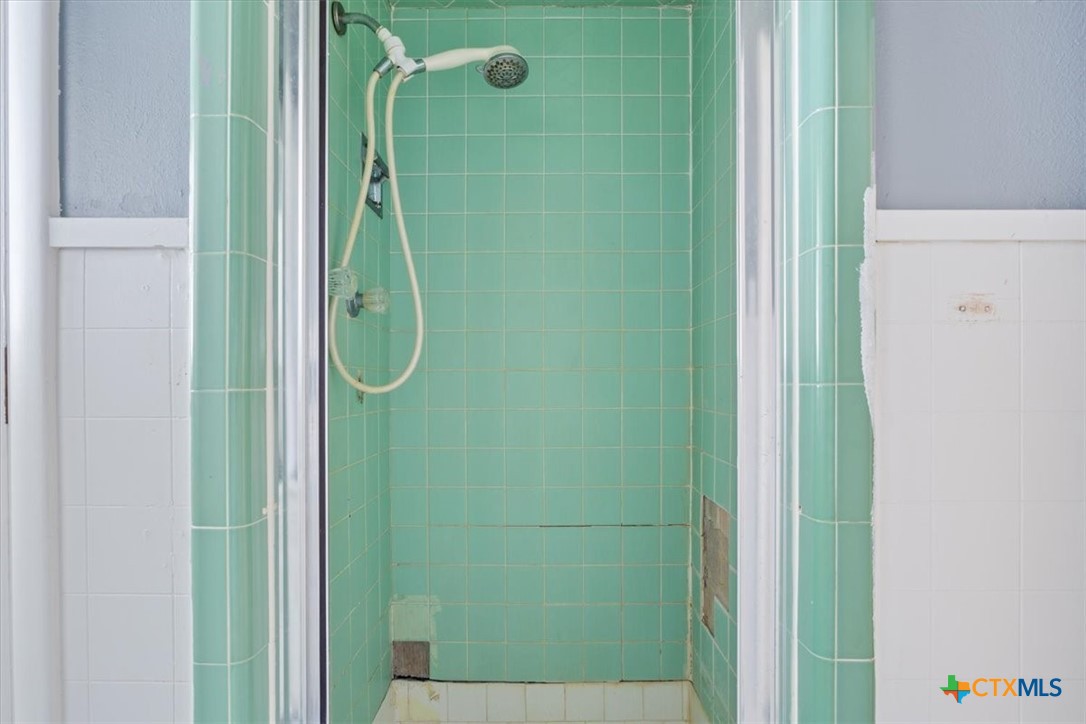 320 East Davilla Street Bartlett, TX 76511 - Photo 19 of 25