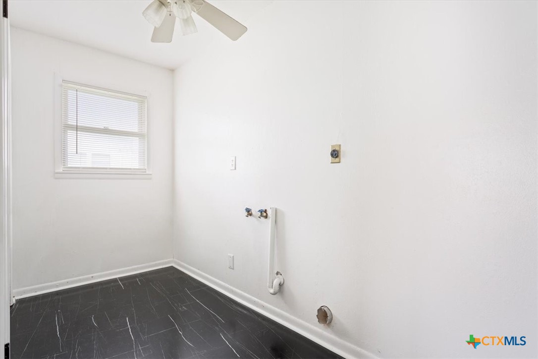 320 East Davilla Street Bartlett, TX 76511 - Photo 20 of 25