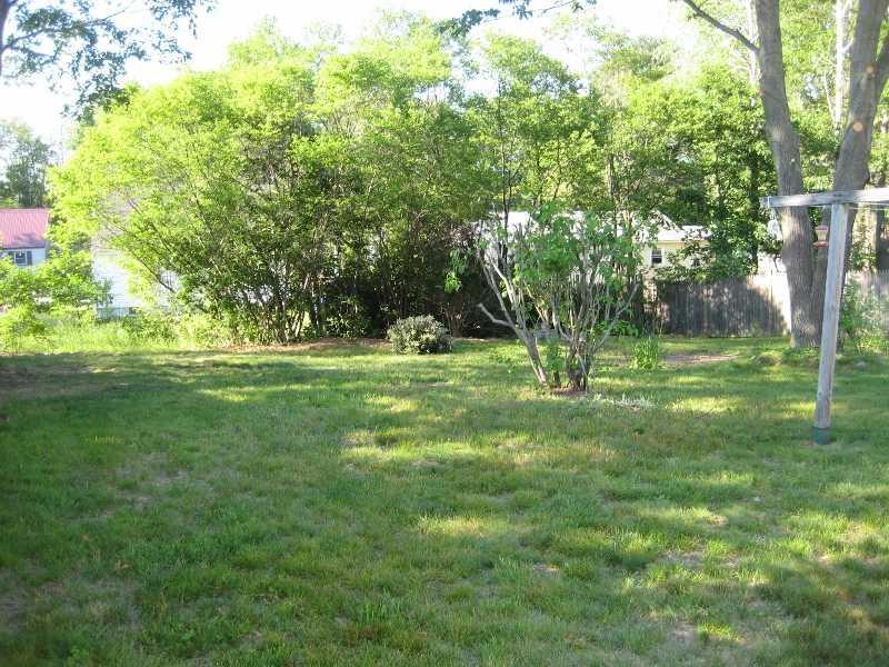 12 Justamere Road Brunswick, ME 04011 - Photo 19 of 20 Yard/Garden.