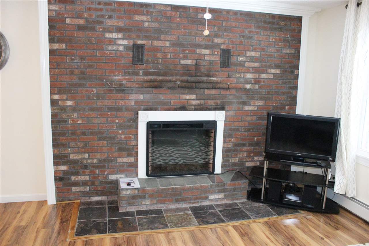 817 St Johnsbury Road Littleton, NH 03561 - Photo 5 of 40 Gallery Image 5