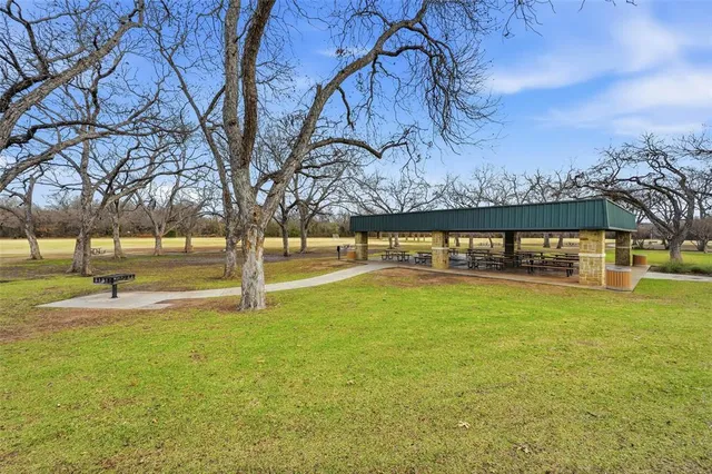$840,000 | 2817 Kingswood Drive, Grapevine, TX 76051