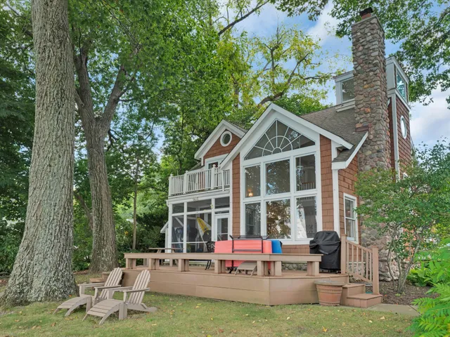 $1,875,000 | 134 West Park Drive, Twin Lakes, WI 53181