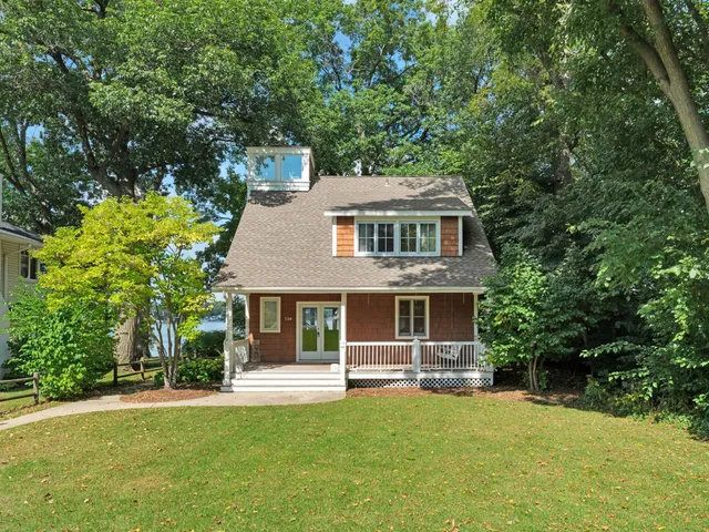 $1,875,000 | 134 West Park Drive, Twin Lakes, WI 53181