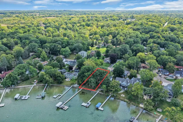 $1,875,000 | 134 West Park Drive, Twin Lakes, WI 53181