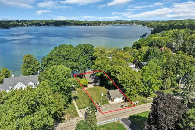 $1,875,000 | 134 West Park Drive, Twin Lakes, WI 53181