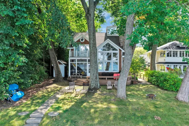 $1,875,000 | 134 West Park Drive, Twin Lakes, WI 53181