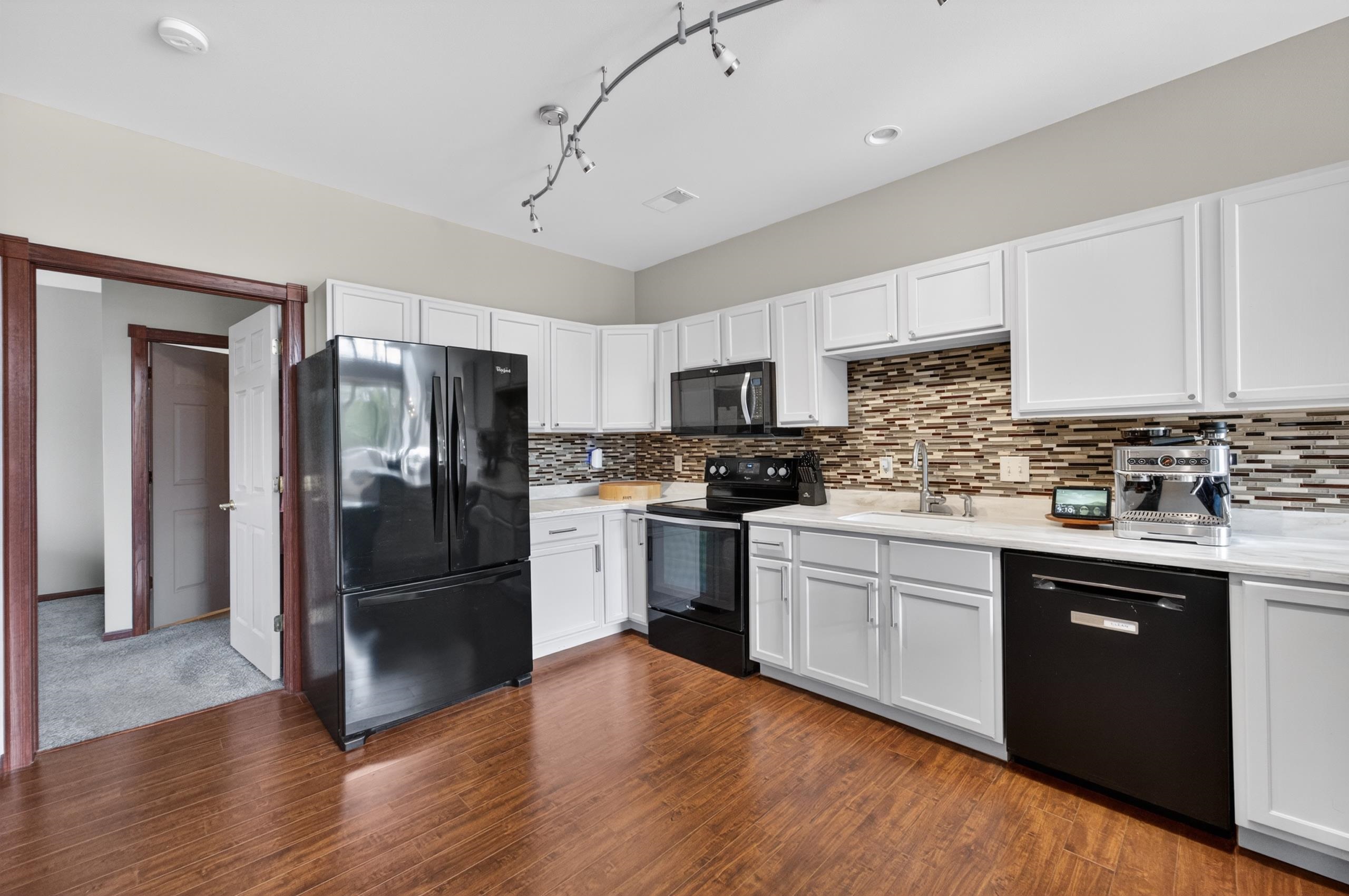 6635 Windsor Commons Avenue Windsor, WI 53598 - Photo 10 of 33