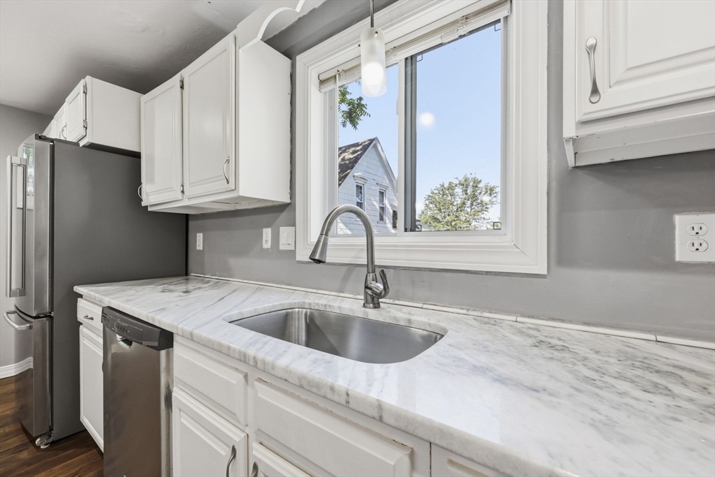 57 May Street Worcester, MA 01610 - Photo 19 of 42