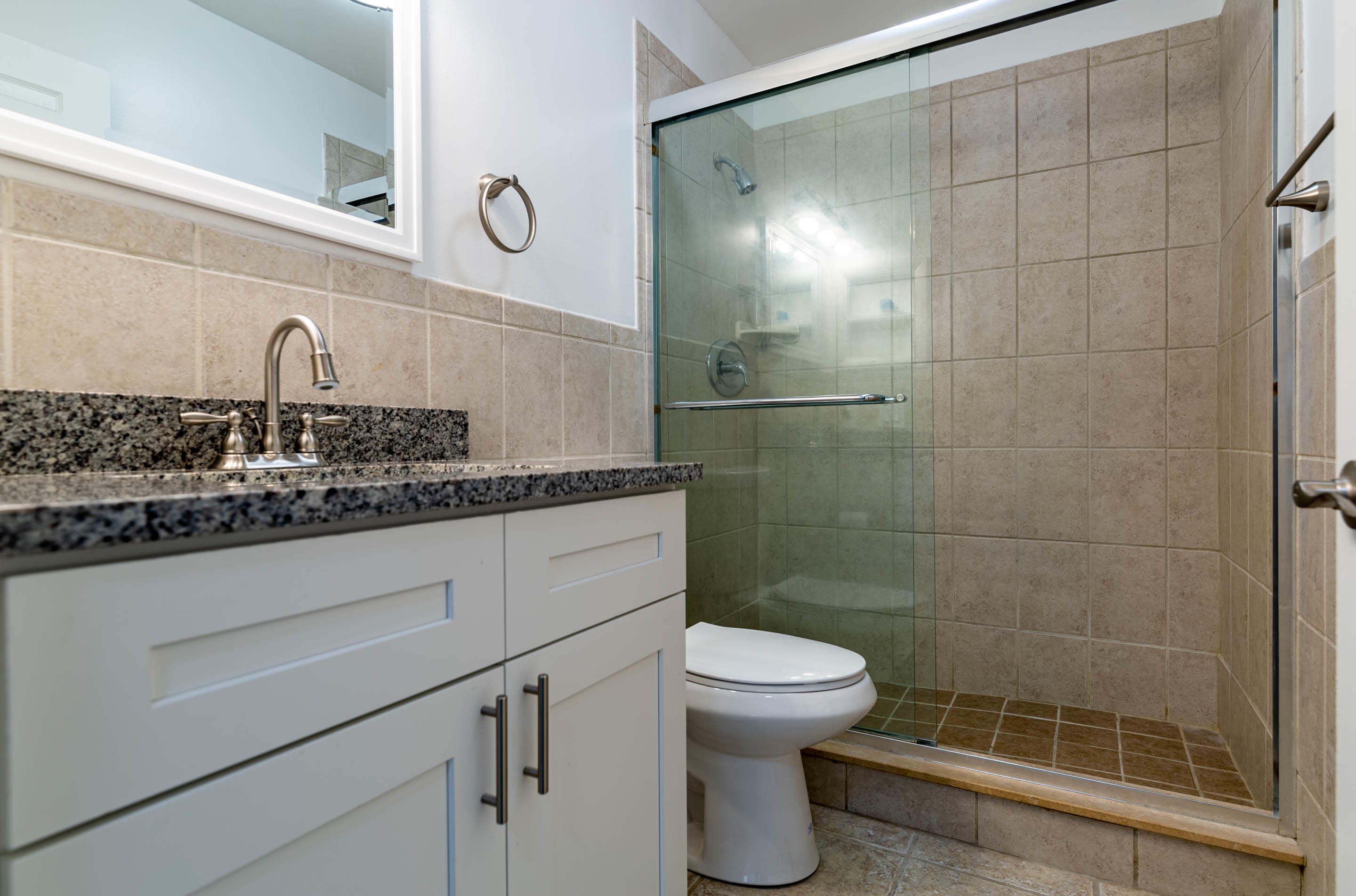 23040 Floralwood Lane Boca Raton, FL 33433 - Photo 10 of 26 Guest Bath