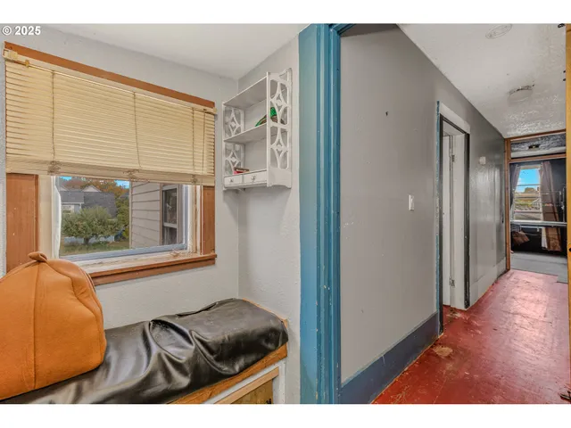 $299,000 | 2026 C Street, Washougal, WA 98671