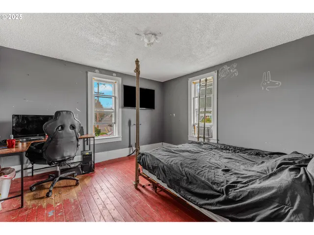 $299,000 | 2026 C Street, Washougal, WA 98671