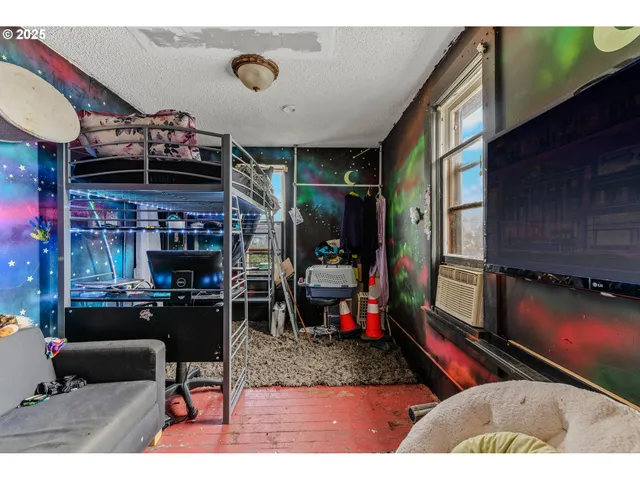 $299,000 | 2026 C Street, Washougal, WA 98671