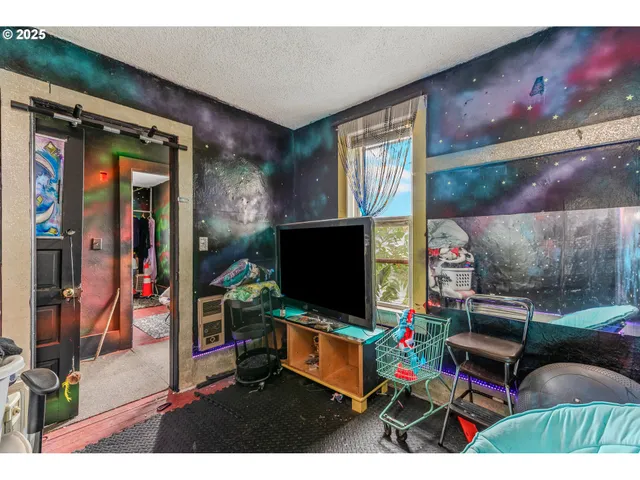 $299,000 | 2026 C Street, Washougal, WA 98671