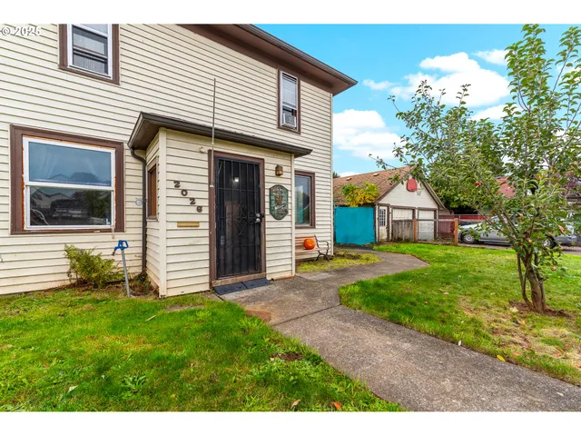 $299,000 | 2026 C Street, Washougal, WA 98671
