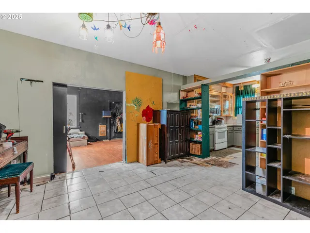 $299,000 | 2026 C Street, Washougal, WA 98671